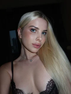 Eva profile in Dubai