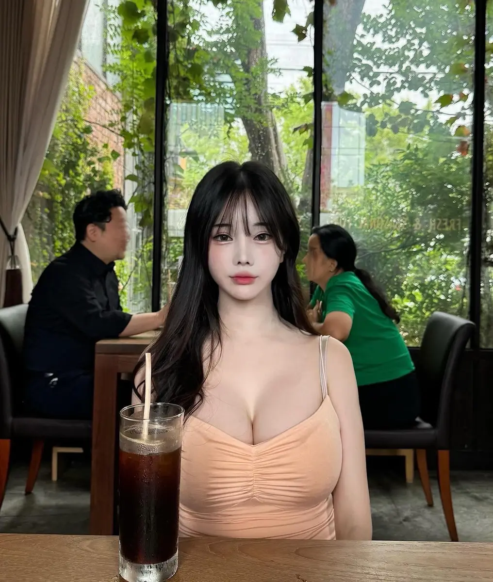 Nari profile in Dubai