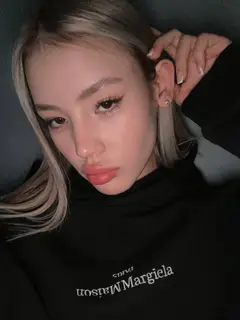 Olya profile in Dubai