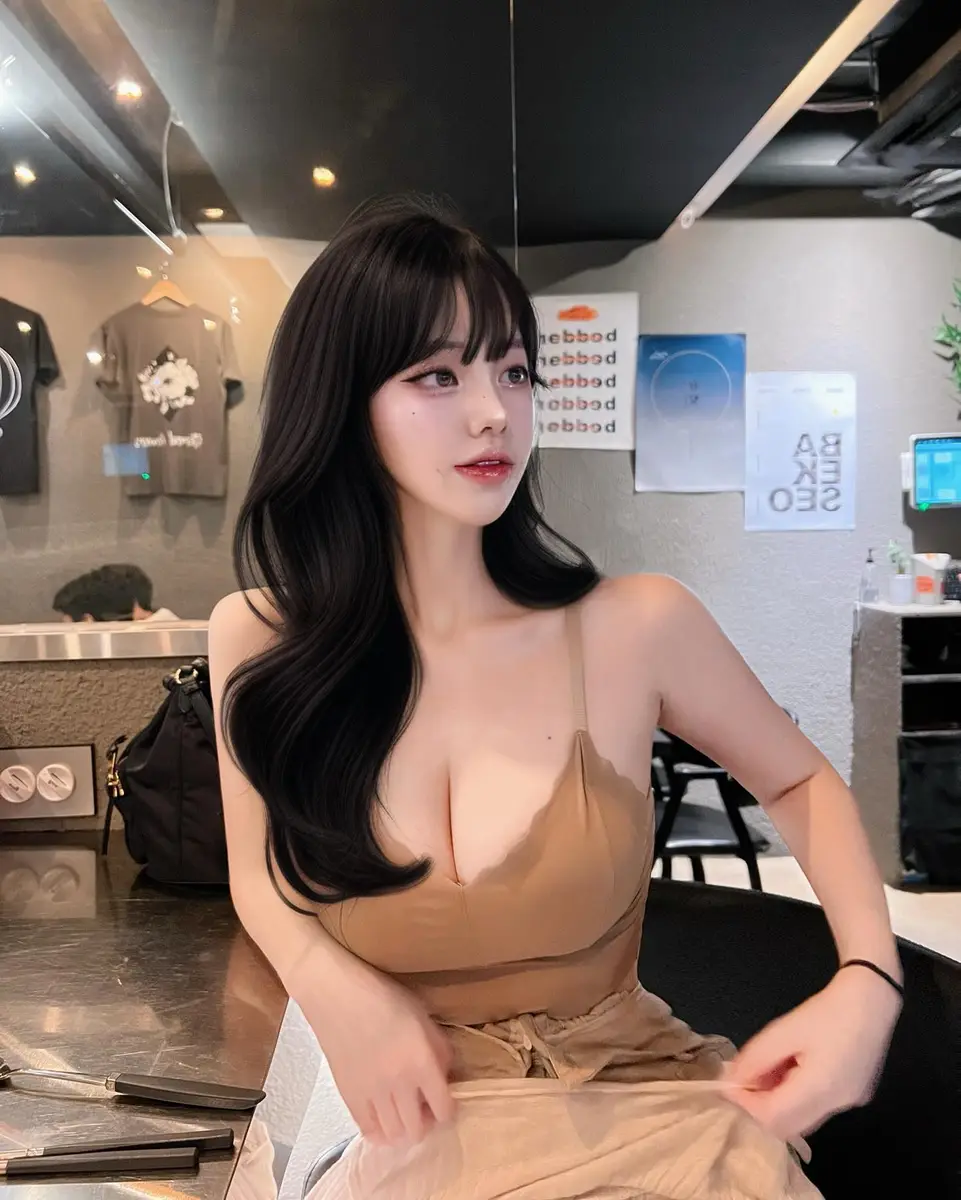 Sayuri profile in Dubai